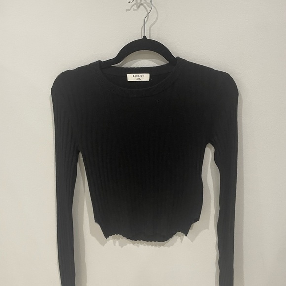 Aritzia Babaton sweater - Picture 2 of 8